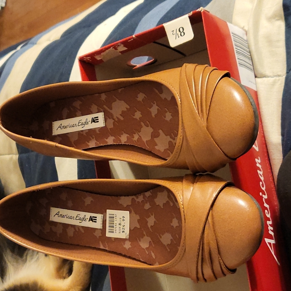 American Eagle shoes